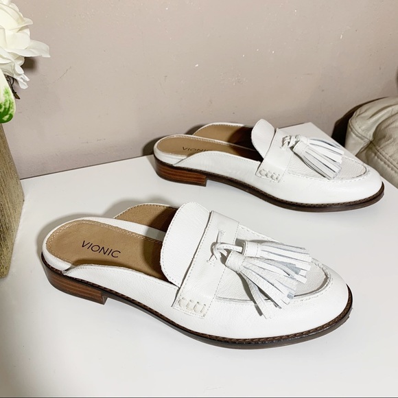 Vionic Shoes - Vionic Reagan Leather Tassel Slip On Mule White